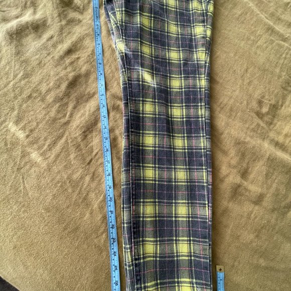 The Ragged Priest Check Print Mom Jeans 30 - Picture 9 of 9